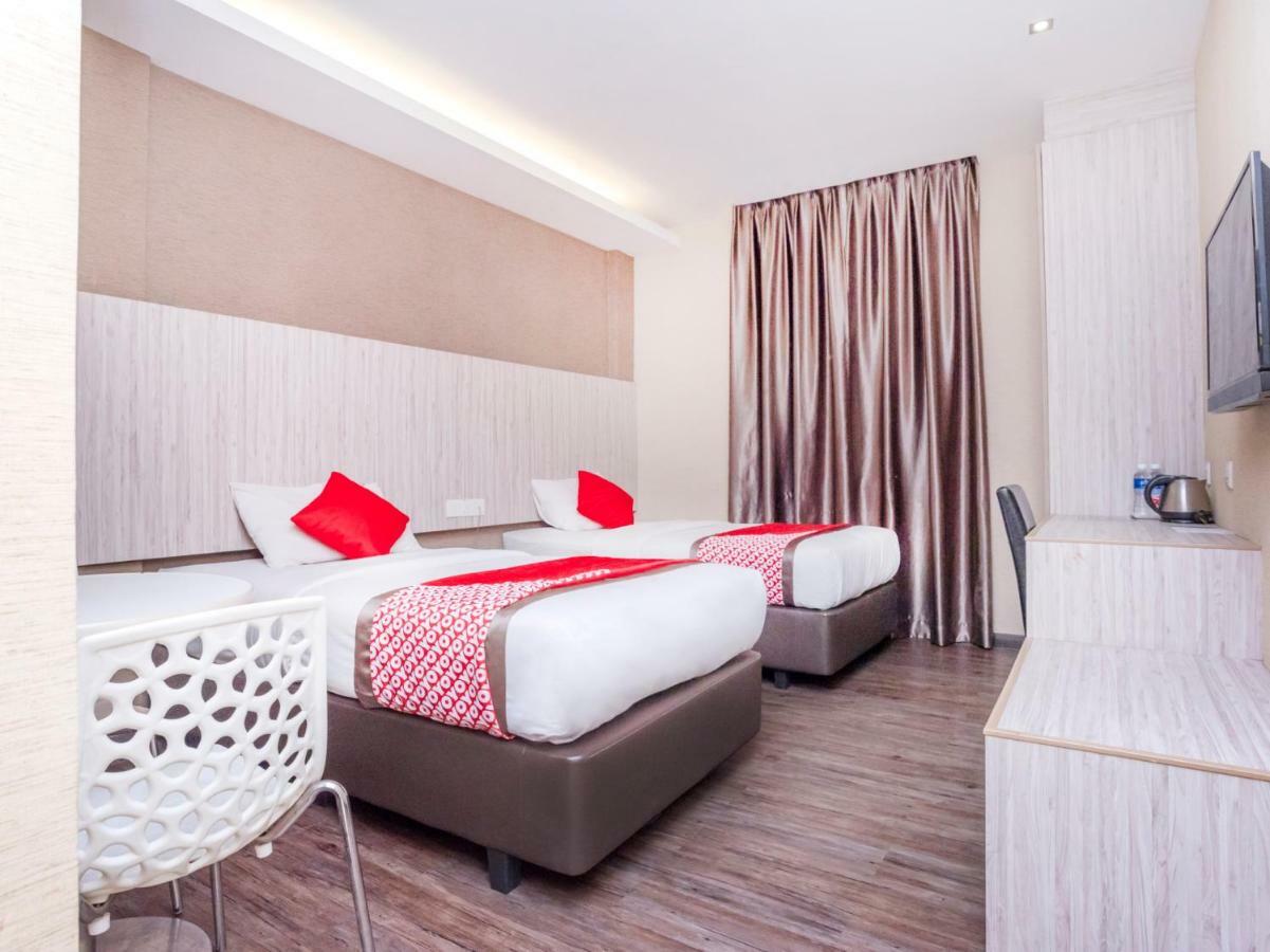 Oyo 625 Kota Heritage Hotel Kota Tinggi Luaran gambar