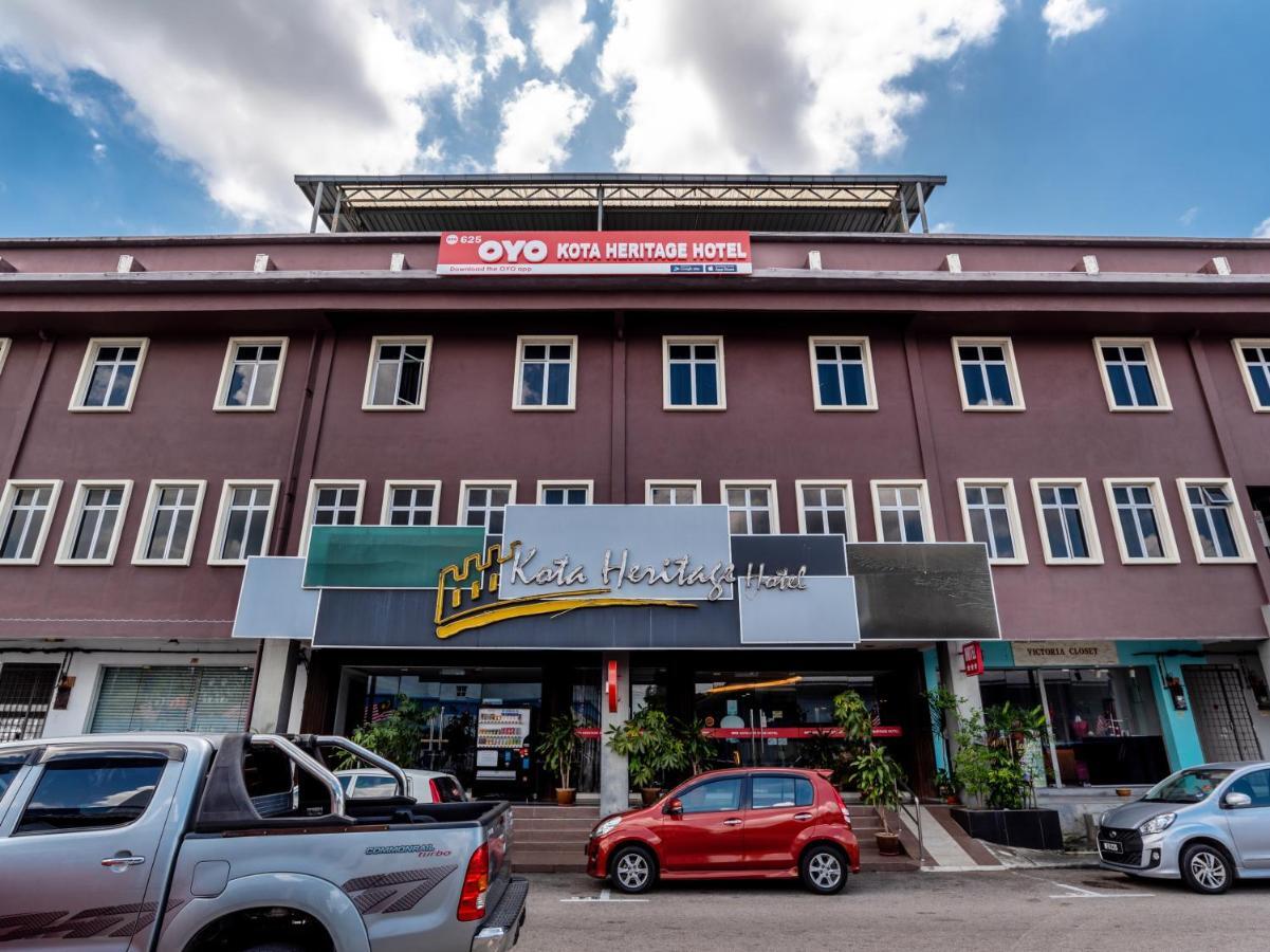Oyo 625 Kota Heritage Hotel Kota Tinggi Luaran gambar